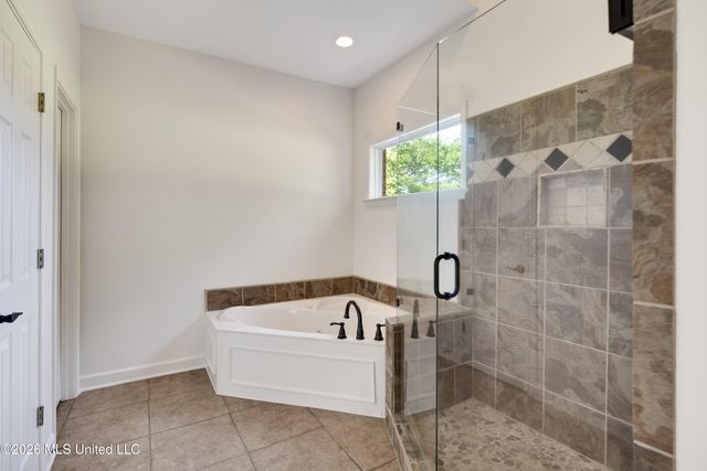 7105 N Apache Drive, Olive Branch, MS 38654