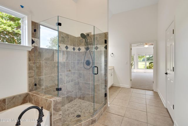 7105 N Apache Drive, Olive Branch, MS 38654