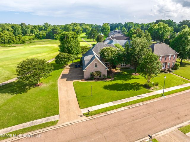 7105 N Apache Drive, Olive Branch, MS 38654