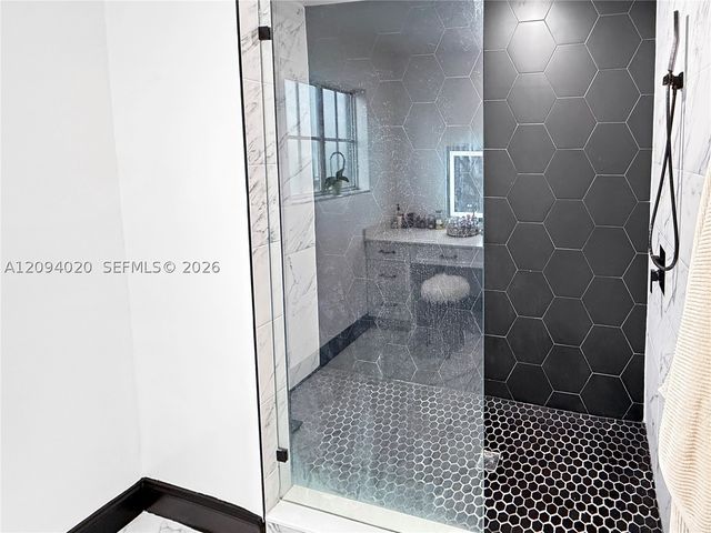 12061 SW 135th Ter, Miami, FL 33186