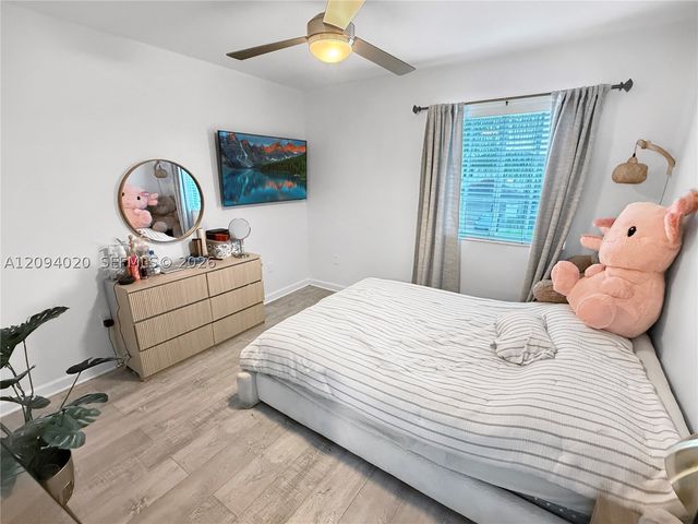 12061 SW 135th Ter, Miami, FL 33186
