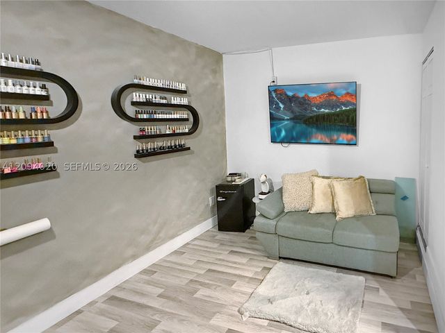 12061 SW 135th Ter, Miami, FL 33186