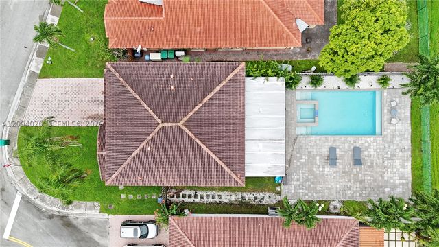 12061 SW 135th Ter, Miami, FL 33186