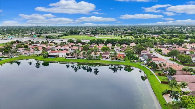 12061 SW 135th Ter, Miami, FL 33186