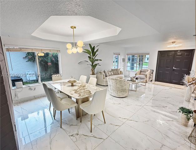 12061 SW 135th Ter, Miami, FL 33186