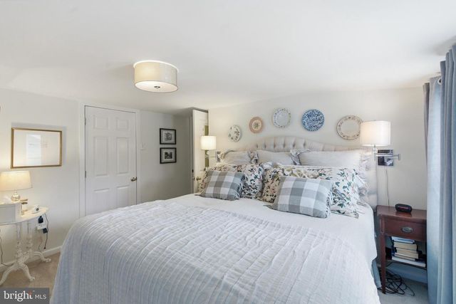 317 S WASHINGTON AVE, Moorestown, NJ 08057