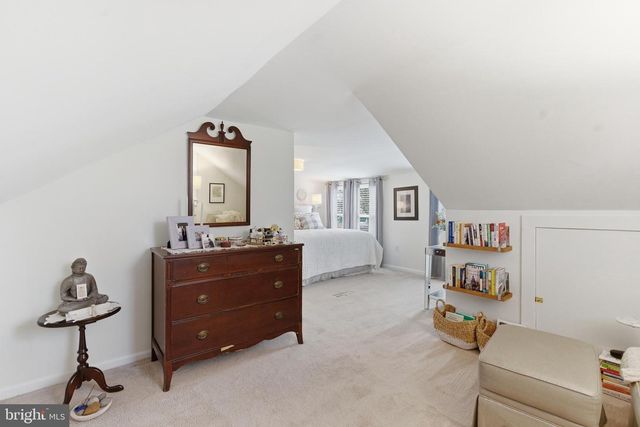 317 S WASHINGTON AVE, Moorestown, NJ 08057