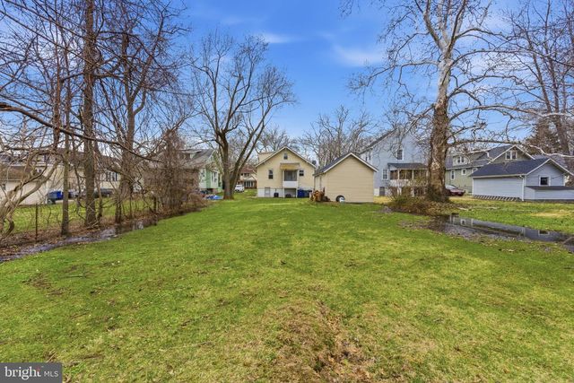 317 S WASHINGTON AVE, Moorestown, NJ 08057