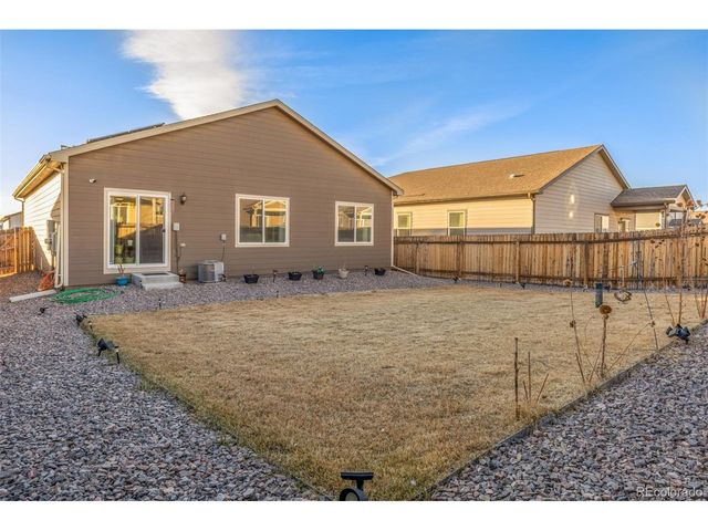 8844 Ventura Ct, Commerce City, CO 80022