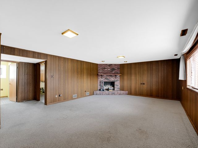 1103 E 166th Place, South Holland, IL 60473