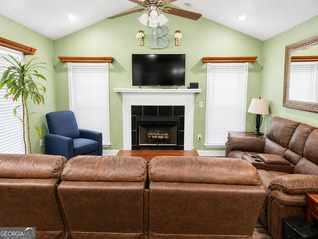 105 Easy Street, Dublin, GA 31021