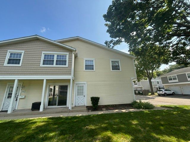 1242 Oboe Court, Wheeling, IL 60090