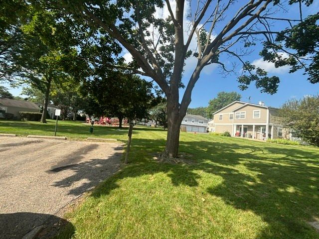 1242 Oboe Court, Wheeling, IL 60090