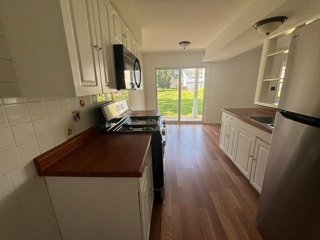 1242 Oboe Court, Wheeling, IL 60090