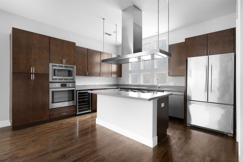 4616 Steel Street, Dallas, TX 75219