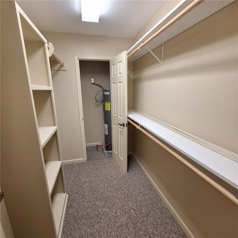 533 VERSAILLES Boulevard E, Alexandria, LA 71303