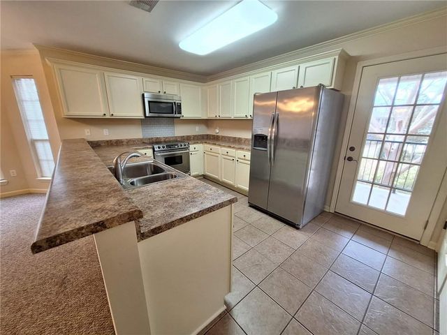 533 VERSAILLES Boulevard E, Alexandria, LA 71303