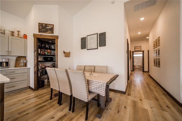 13945 Holloway Road, Gravette, AR 72739