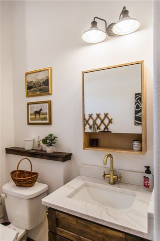 13945 Holloway Road, Gravette, AR 72739