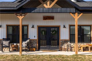 13945 Holloway Road, Gravette, AR 72739