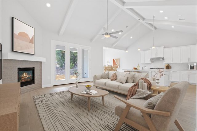 102 Majestic Arroyo WAY, Lakeway, TX 78738