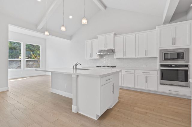 102 Majestic Arroyo WAY, Lakeway, TX 78738