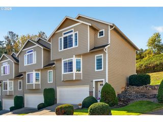 733 Nw MEADOW RIDGE Ln, Camas, WA 98607