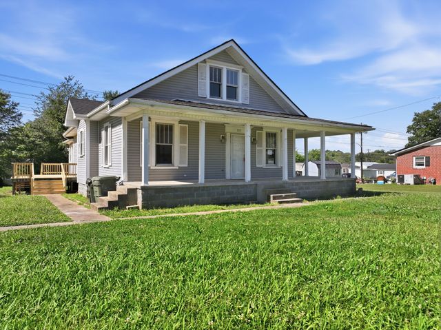 323 Kennedy St, Lawrenceburg, TN 38464