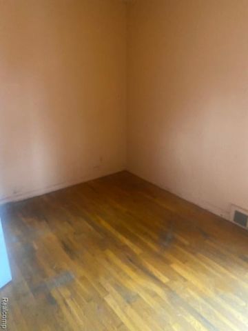 16930 Sorrento Street, Detroit, MI 48235