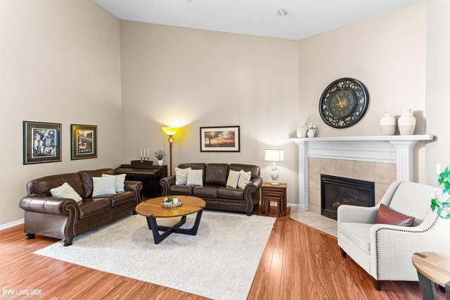 51389 Midland Circle, Macomb, MI 48042