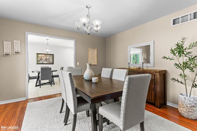 51389 Midland Circle, Macomb, MI 48042