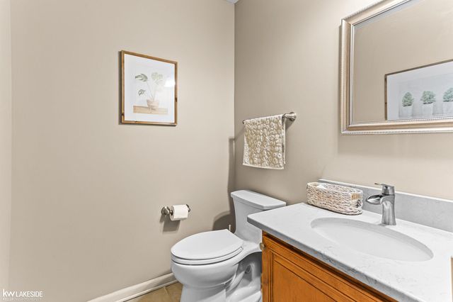 51389 Midland Circle, Macomb, MI 48042