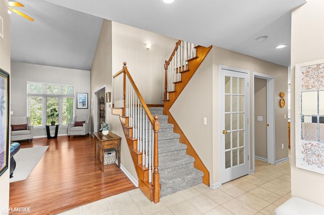 51389 Midland Circle, Macomb, MI 48042