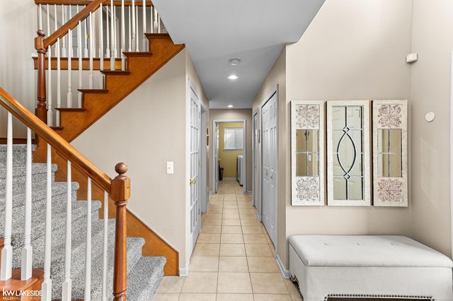 51389 Midland Circle, Macomb, MI 48042