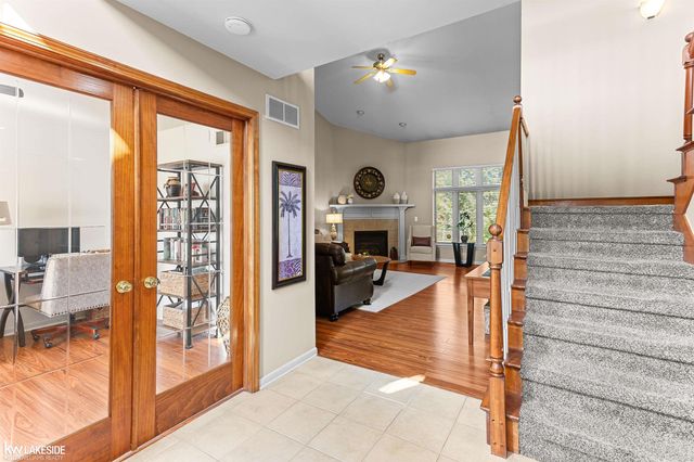 51389 Midland Circle, Macomb, MI 48042