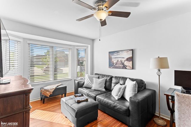 51389 Midland Circle, Macomb, MI 48042
