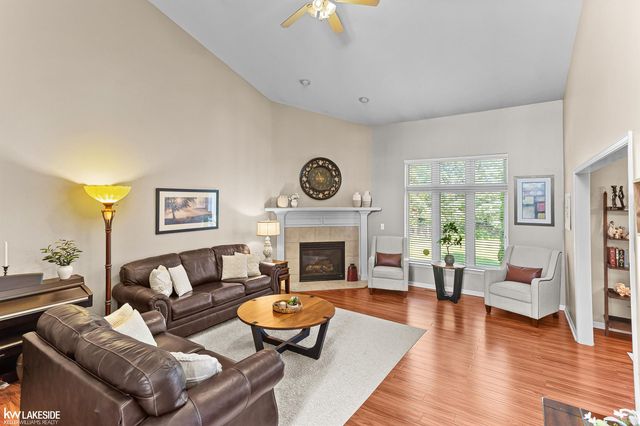 51389 Midland Circle, Macomb, MI 48042
