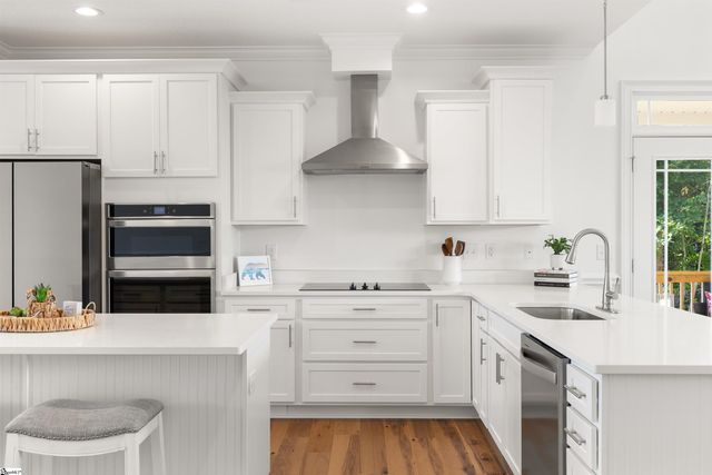 107 Eagles Crest Drive, Marietta, SC 29661