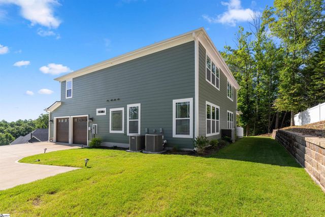 107 Eagles Crest Drive, Marietta, SC 29661