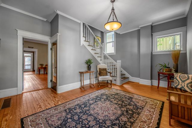 230 E Bell Court, Lexington, KY 40508