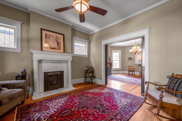 230 E Bell Court, Lexington, KY 40508