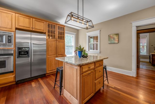 230 E Bell Court, Lexington, KY 40508