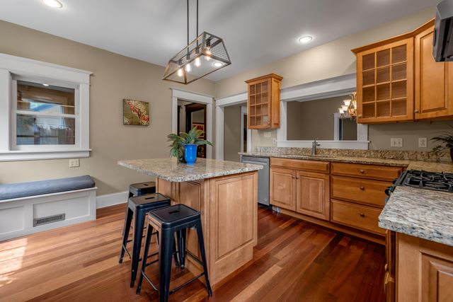 230 E Bell Court, Lexington, KY 40508