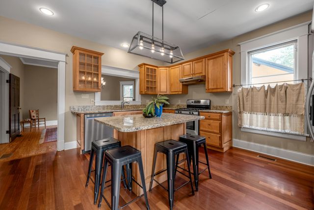 230 E Bell Court, Lexington, KY 40508
