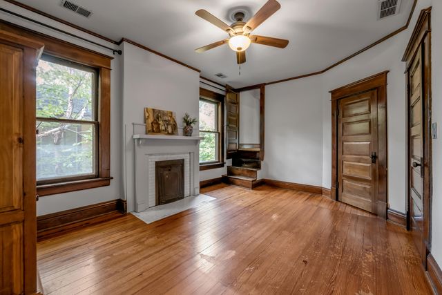 230 E Bell Court, Lexington, KY 40508