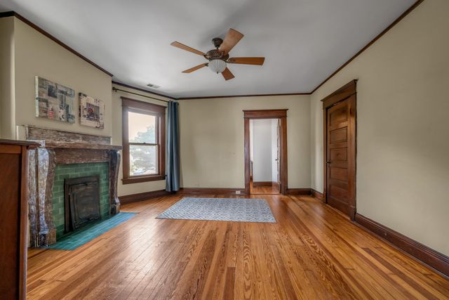 230 E Bell Court, Lexington, KY 40508