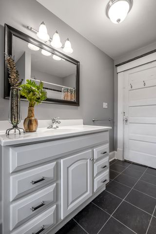 230 E Bell Court, Lexington, KY 40508