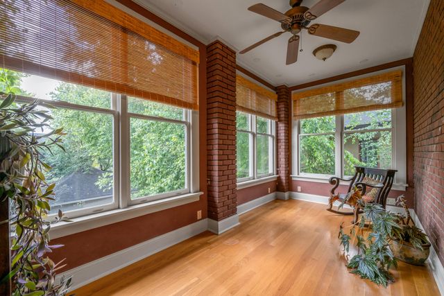 230 E Bell Court, Lexington, KY 40508