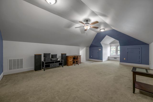 230 E Bell Court, Lexington, KY 40508