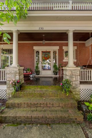 230 E Bell Court, Lexington, KY 40508